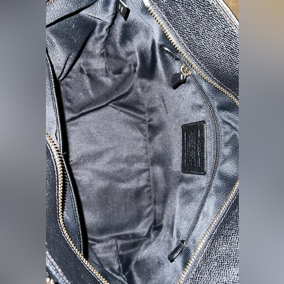 Coach tote and double zip wallet - Picture 7 of 9